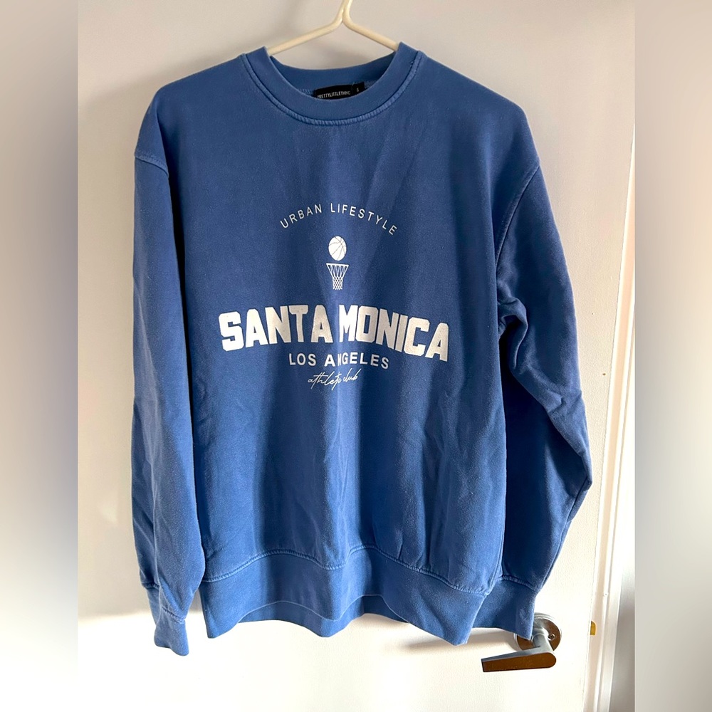Pretty Little Thing crewneck